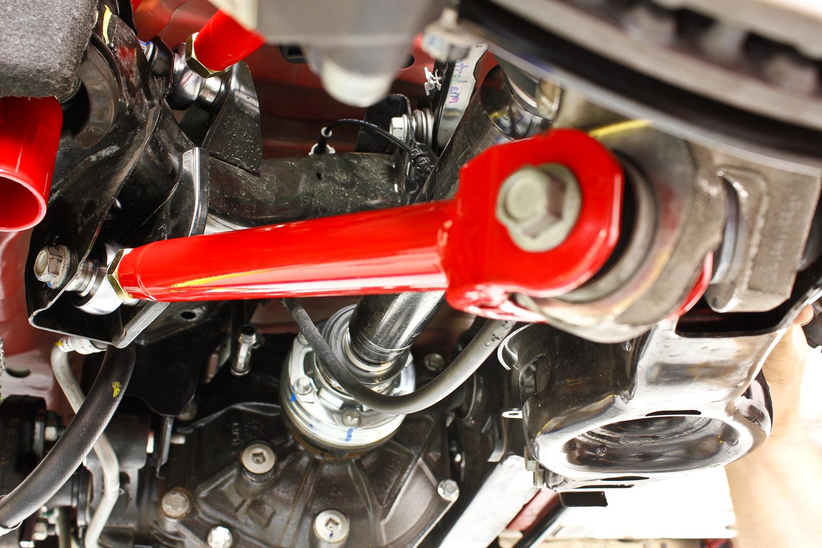 Lower trailing arms, single adjustable, rod ends