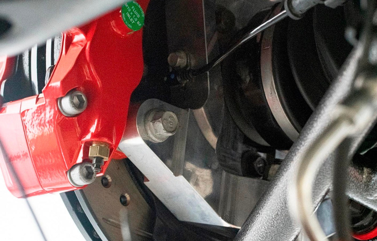 C7 Spindles for 15" Conversion, Pair
Fits: 2014 – 2019