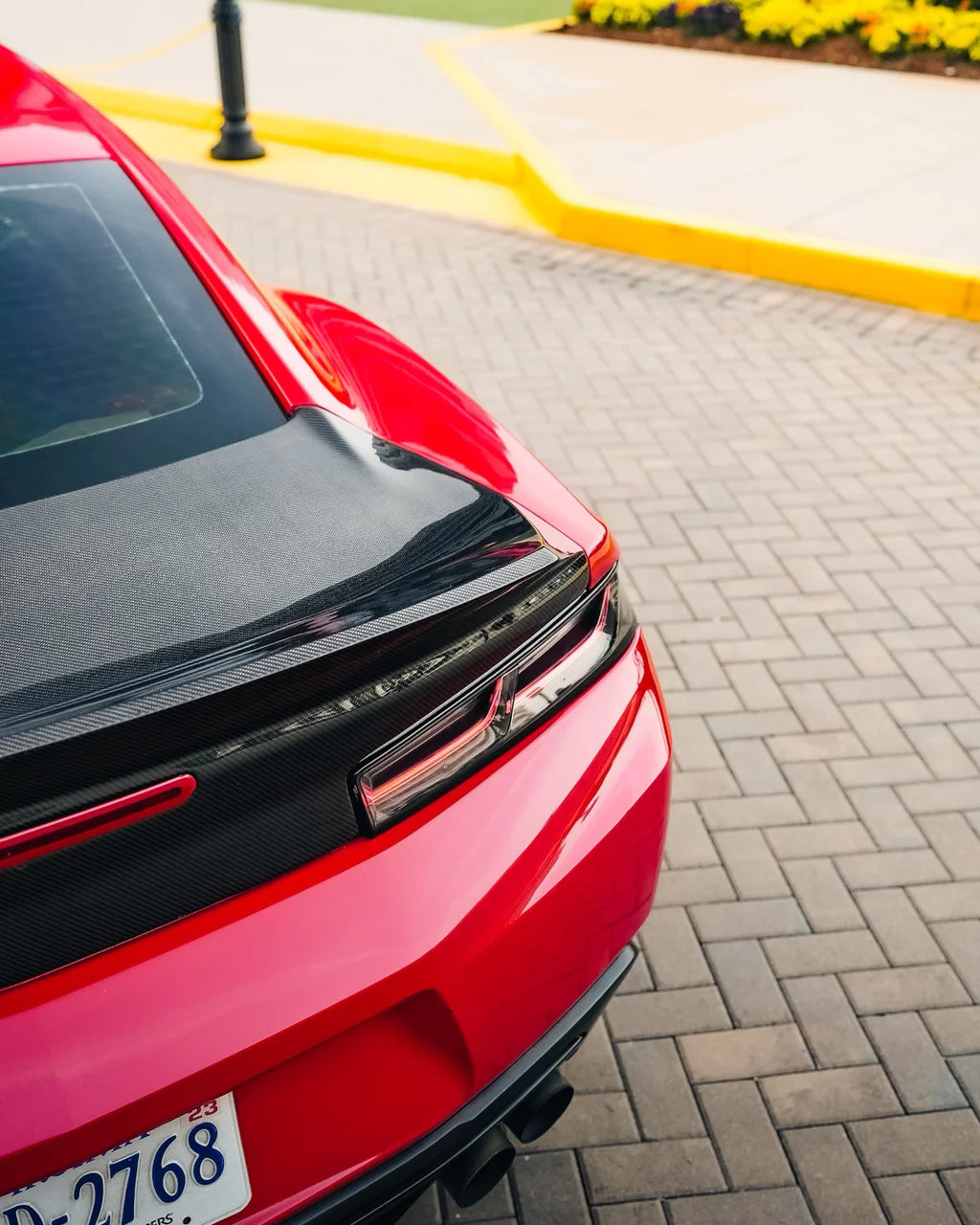 CAMARO 16-23 Carbon Fiber Trunk (With Ducktail Spoiler)
